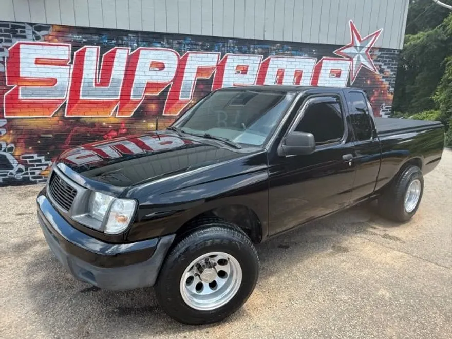 1999 Nissan Frontier King Cab SE photo 1