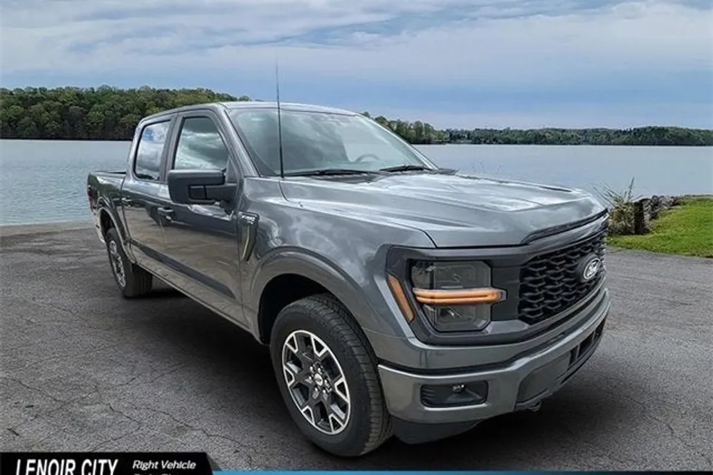 2025 Ford F-150 STX photo 1