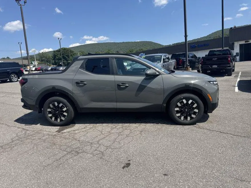 2026 Hyundai Santa Cruz SEL Activity photo 1