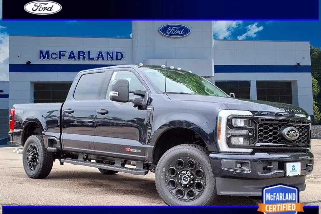 2025 Ford F-350 Lariat photo 1