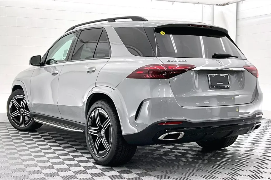 2026 Mercedes Benz GLE 450 4MATIC photo 1