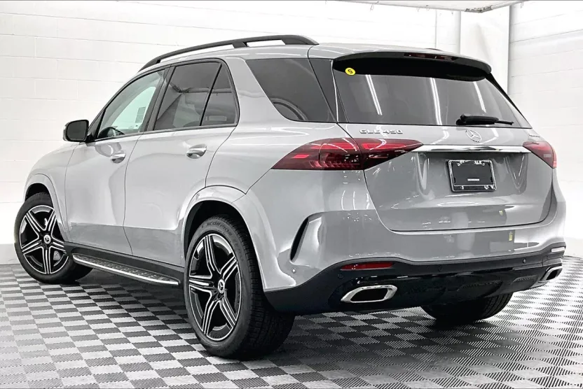 2026 Mercedes Benz GLE 450 4MATIC photo 1