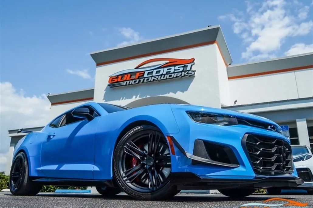2023 Chevrolet Camaro ZL1 photo 1