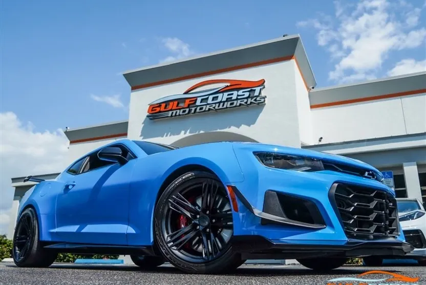 2023 Chevrolet Camaro ZL1 photo 1