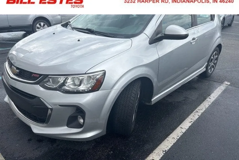 2017 Chevrolet Sonic LT photo 1