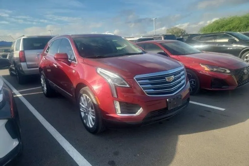 2018 Cadillac XT5 Premium Luxury photo 1