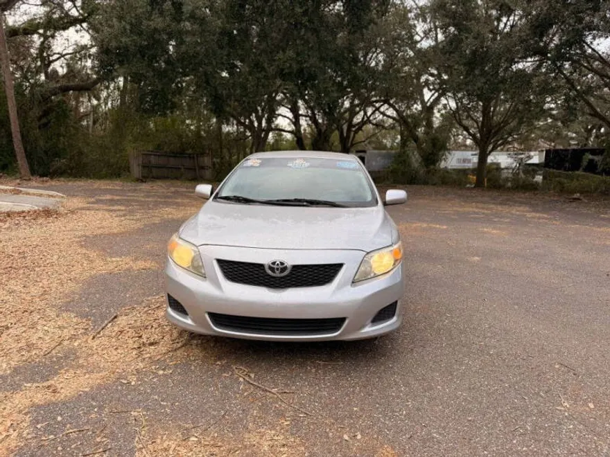 2009 Toyota Corolla XLE photo 1