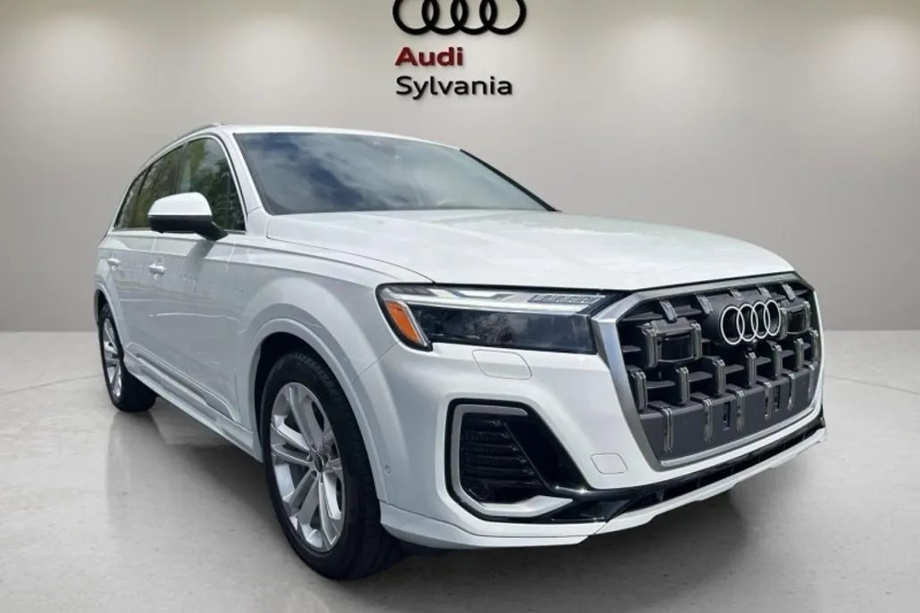 2025 Audi Q7 Prestige photo 1