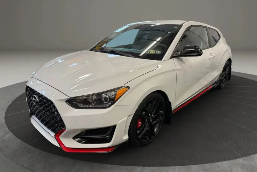 2020 Hyundai Veloster N photo 1