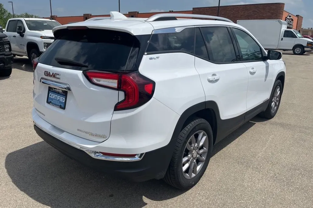 2024 Gmc Terrain SLT photo 1