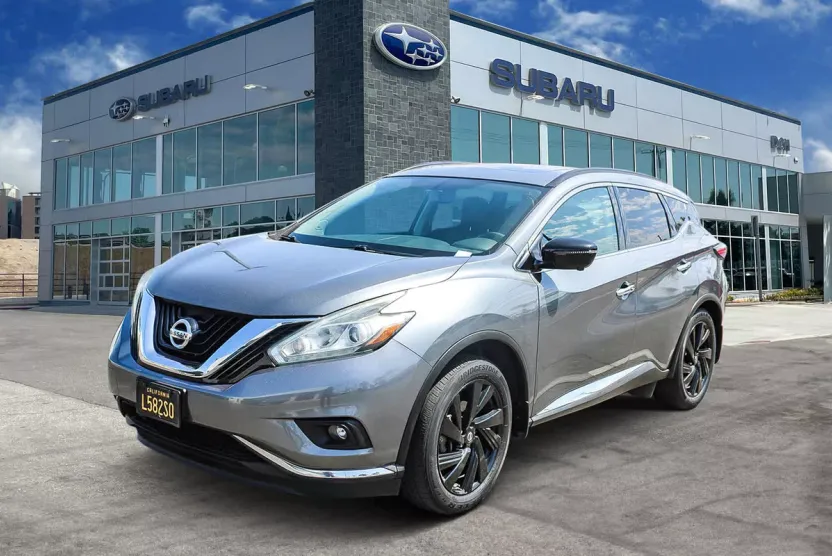 2017 Nissan Murano Platinum photo 1