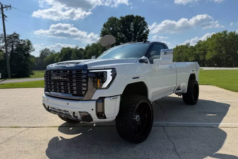2022 Gmc Sierra HD SLE photo 1