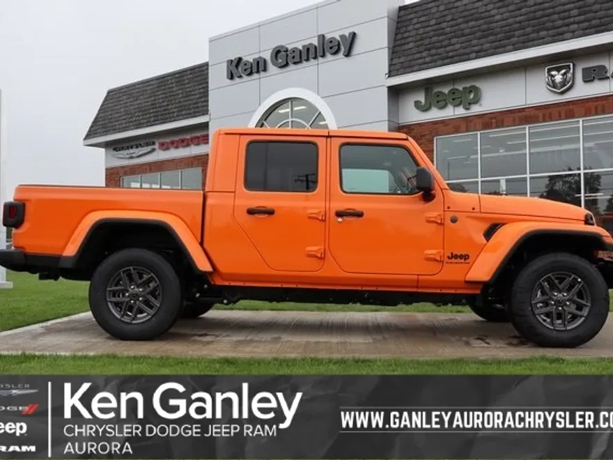 2025 Jeep Gladiator Sport S photo 1