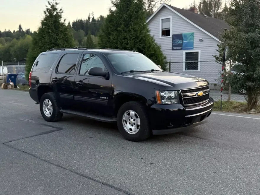 2013 Chevrolet Tahoe LT photo 1