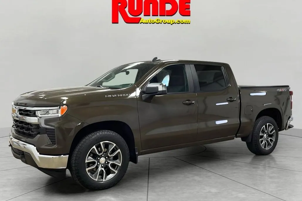 2023 Chevrolet Silverado 1500 LT photo 1