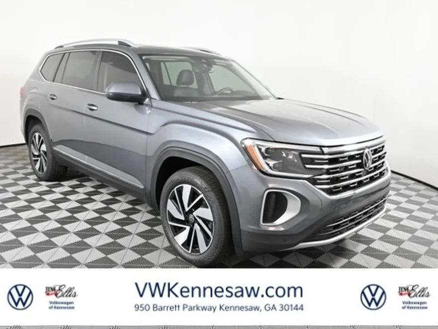 2025 Volkswagen Atlas SEL photo 1
