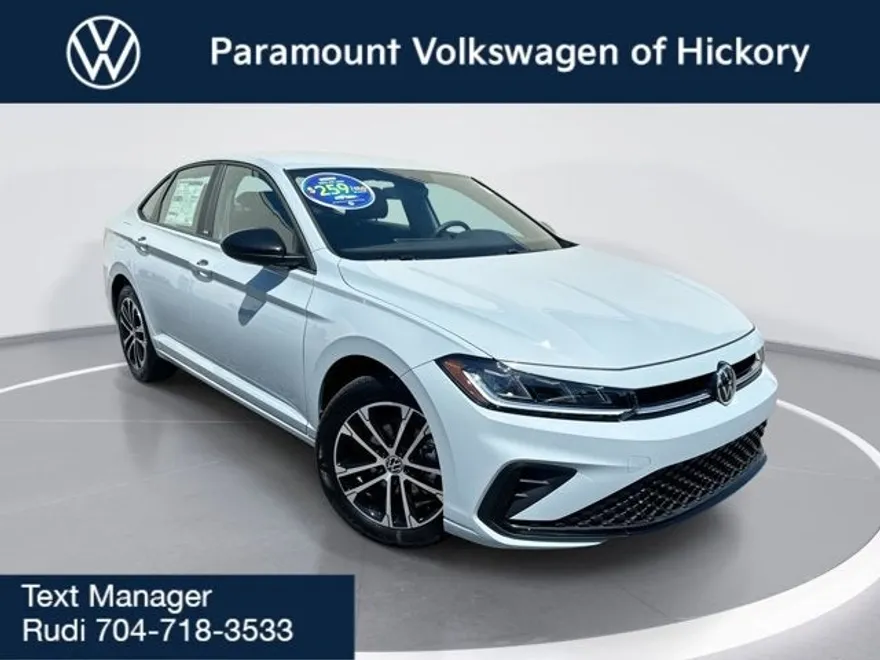 2025 Volkswagen Jetta Sport photo 1