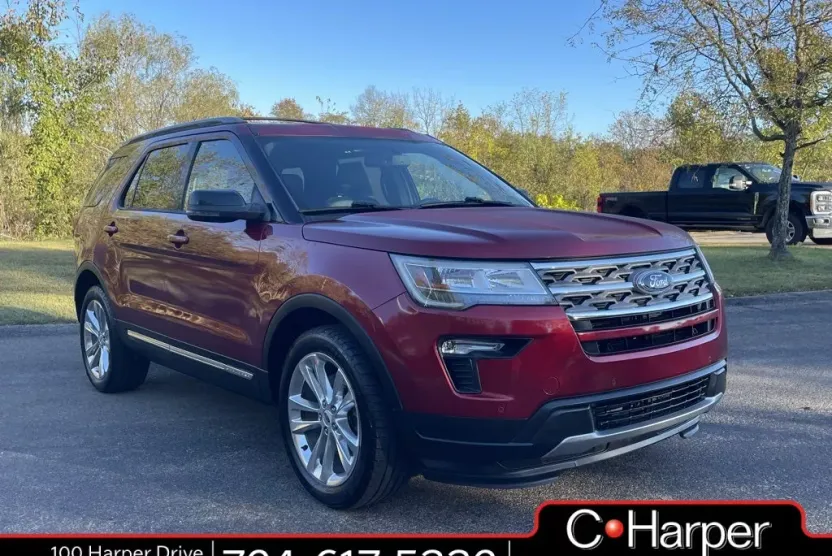 2018 Ford Explorer XLT photo 1