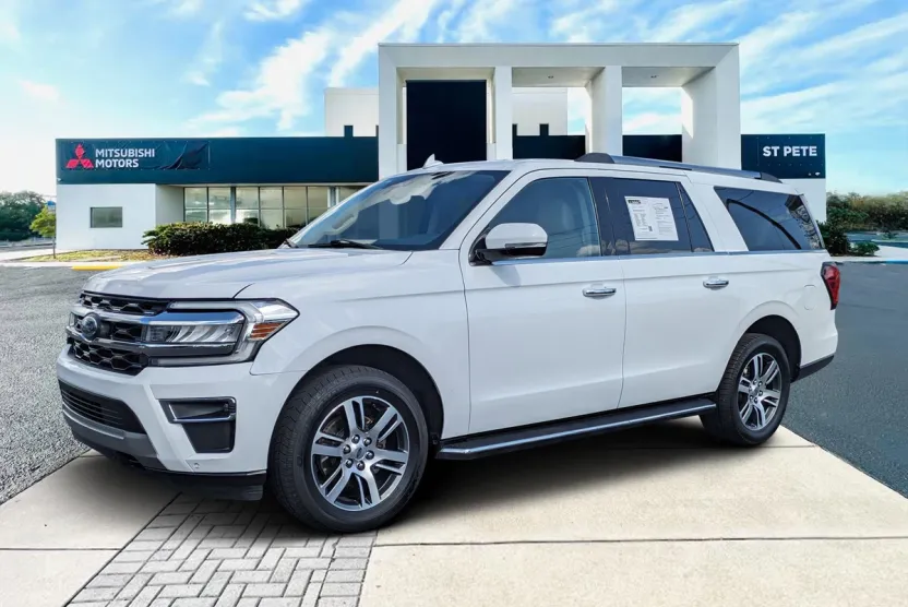 2023 Ford Expedition MAX Limited photo 1