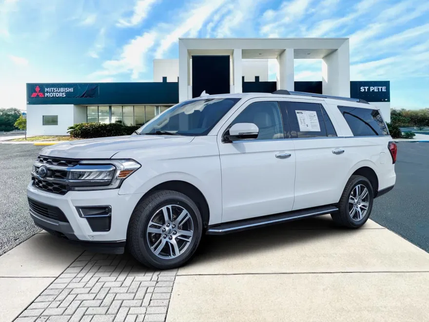 2023 Ford Expedition MAX Limited photo 1