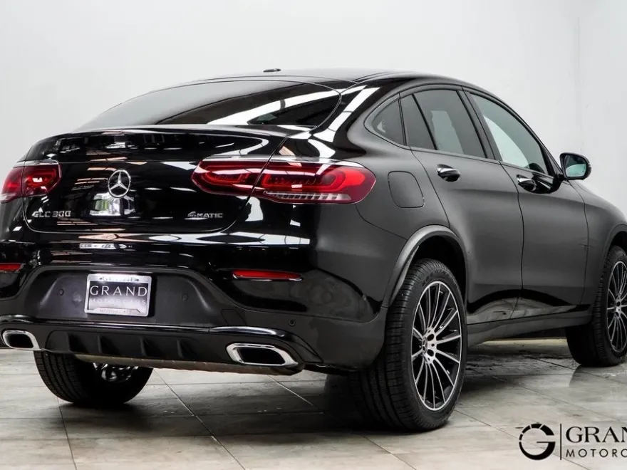 2022 Mercedes Benz GLC 300 4MATIC Coupe photo 11