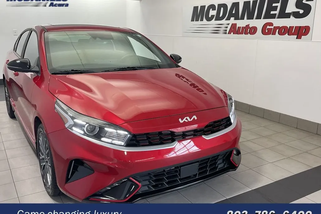2024 Kia Forte GT-Line photo 1