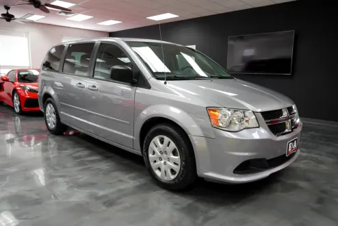 2017 Dodge Grand Caravan SE photo 3