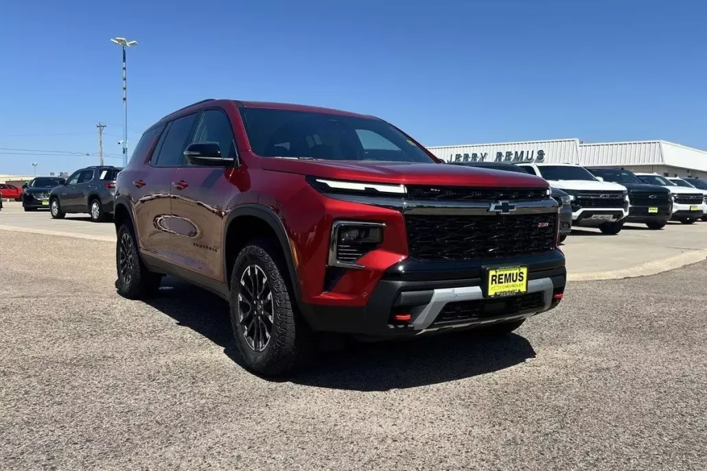 2026 Chevrolet Traverse Z71 photo 1