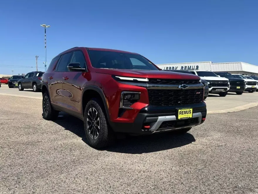 2026 Chevrolet Traverse Z71 photo 1
