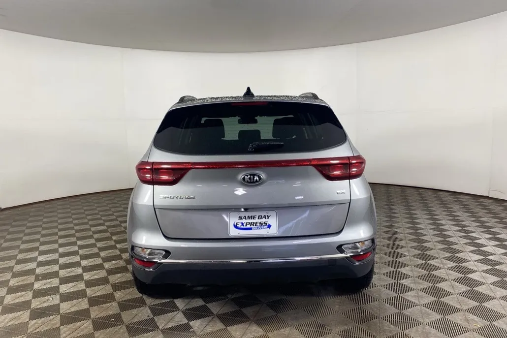 2022 Kia Sportage EX photo 1