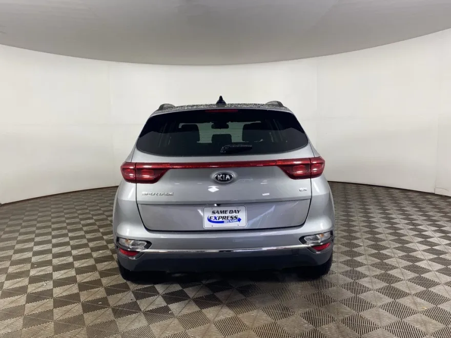 2022 Kia Sportage EX photo 1