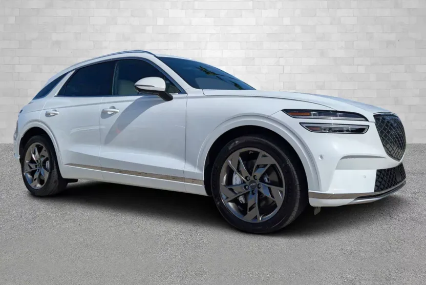 2025 Genesis Electrified GV70 Prestige photo 1