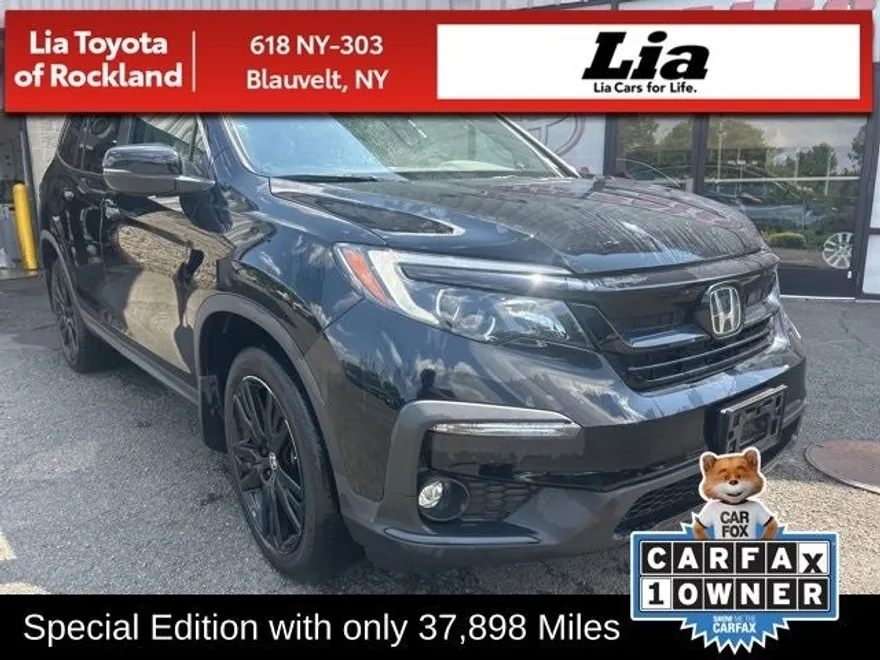 2022 Honda Pilot Special Edition photo 1