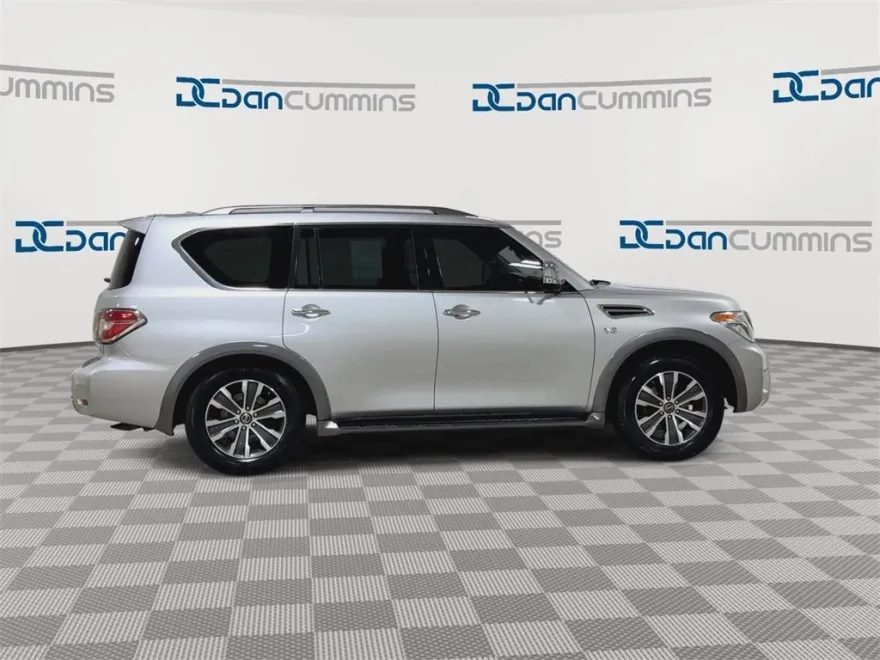 2020 Nissan Armada SL photo 1