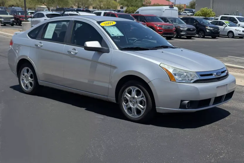 2009 Ford Focus SES photo 1
