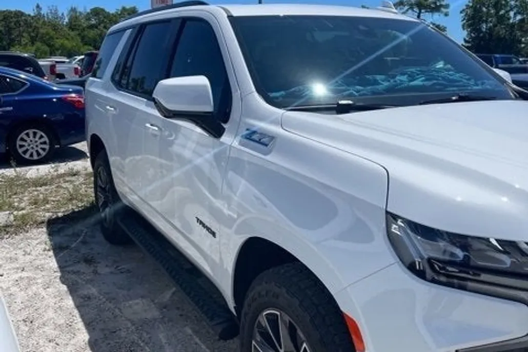 2021 Chevrolet Tahoe Z71 photo 1