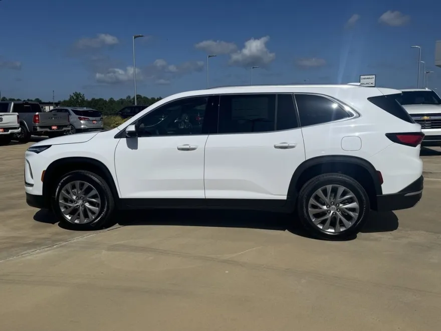 2026 Buick Enclave Preferred photo 1