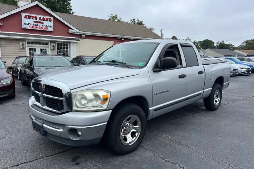 2007 Dodge Ram SLT photo 1