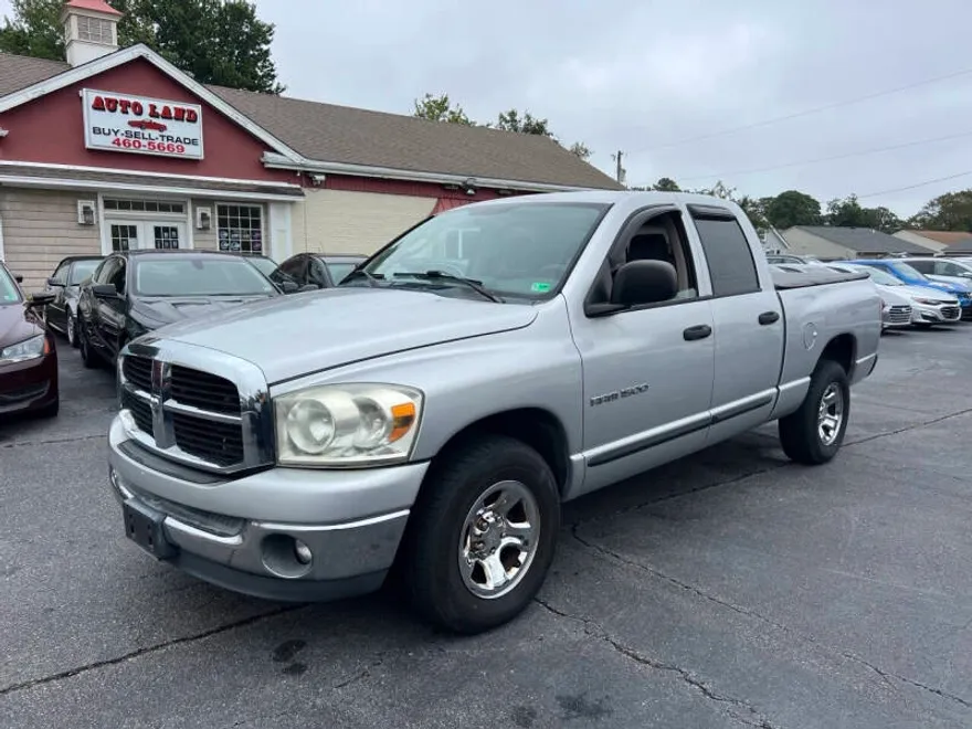 2007 Dodge Ram SLT photo 1