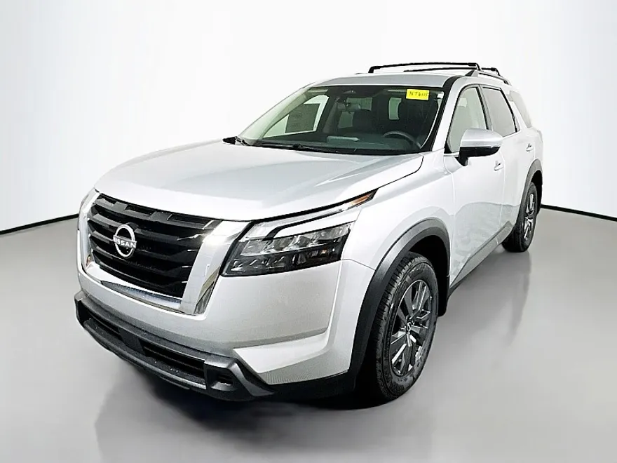 2025 Nissan Pathfinder SV photo 1