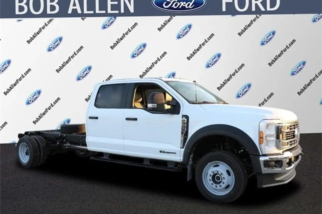 2025 Ford F-450 XL photo 1