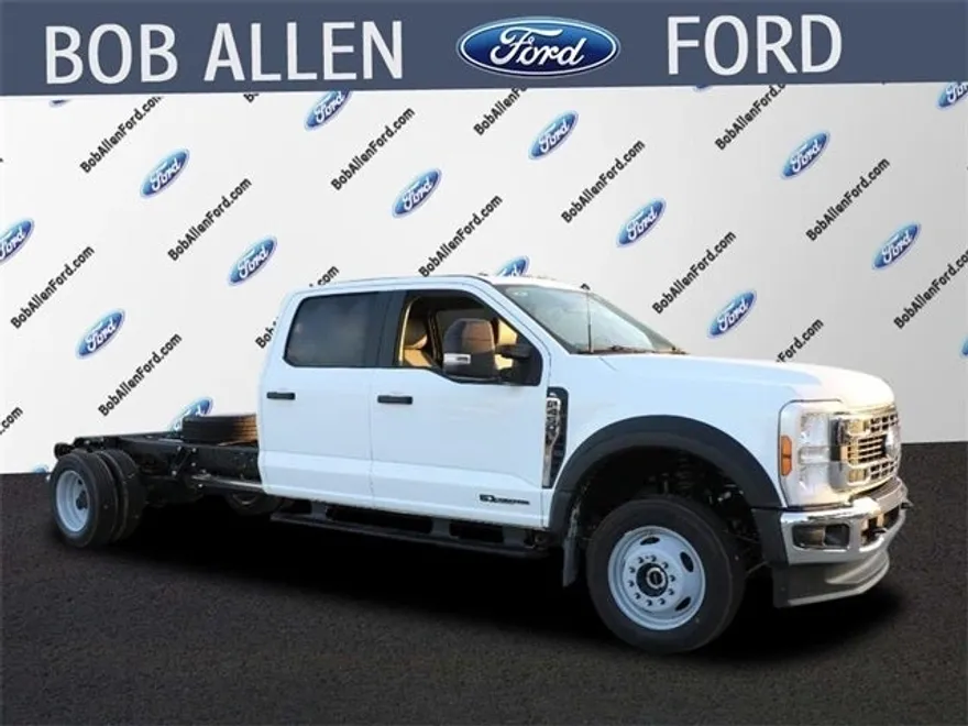 2025 Ford F-450 XL photo 1