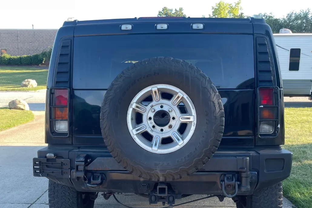 2003 Hummer H2 3/4 Ton photo 1