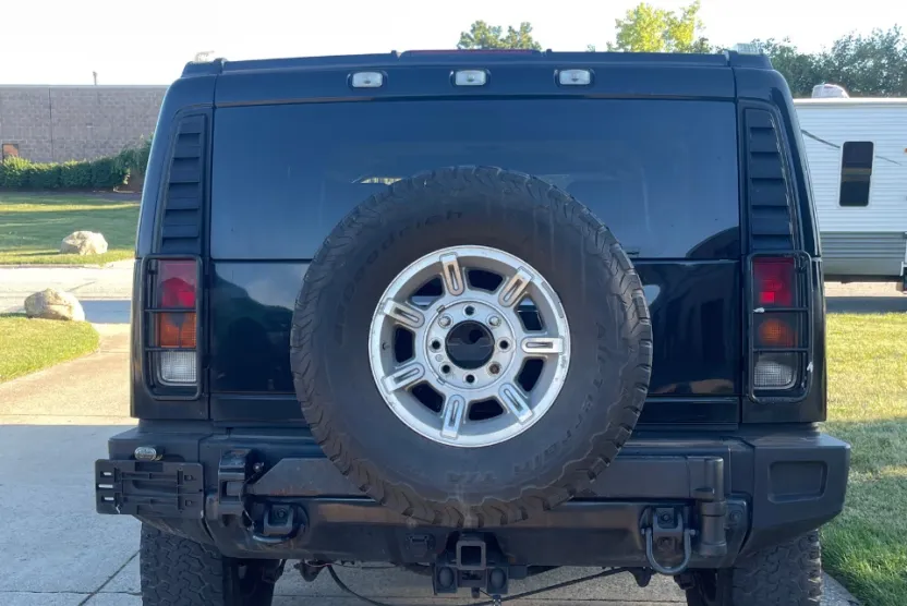 2003 Hummer H2 3/4 Ton photo 1
