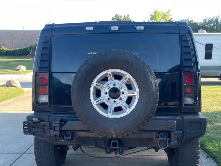2003 Hummer H2 3/4 Ton photo 1