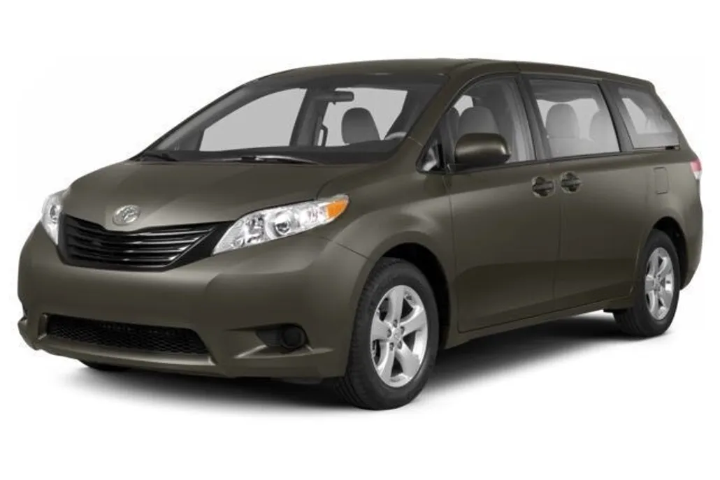 2013 Toyota Sienna XLE photo 1
