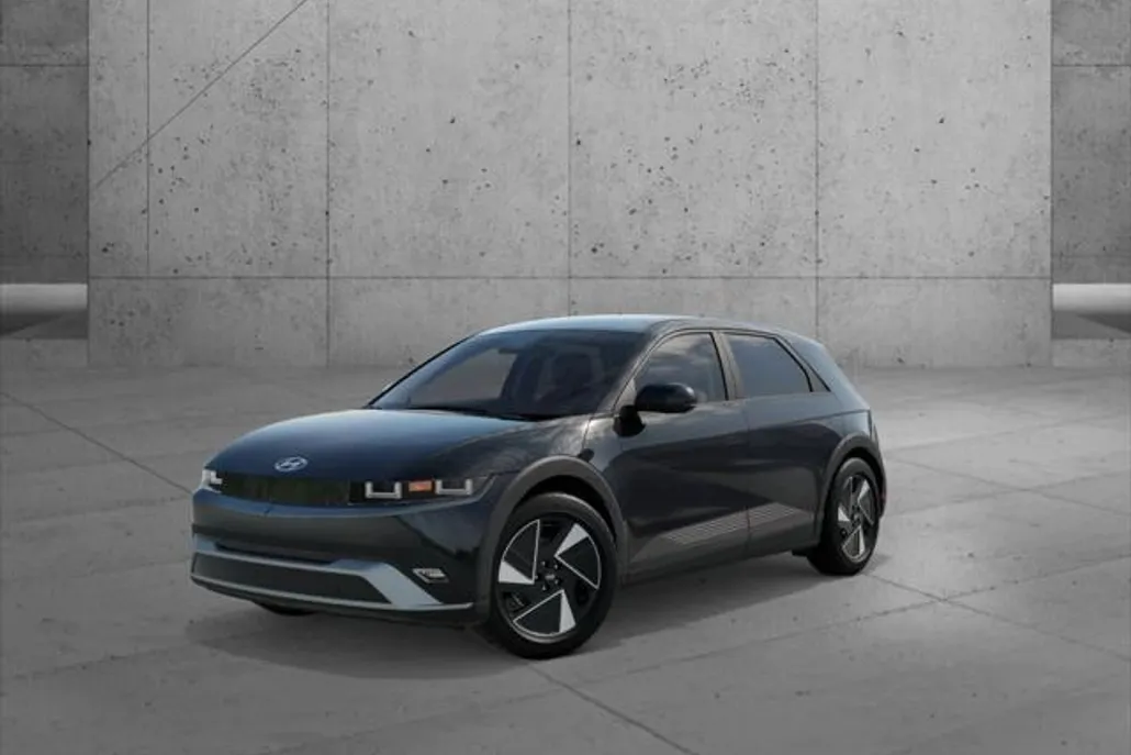 2025 Hyundai Ioniq 5 SE photo 1