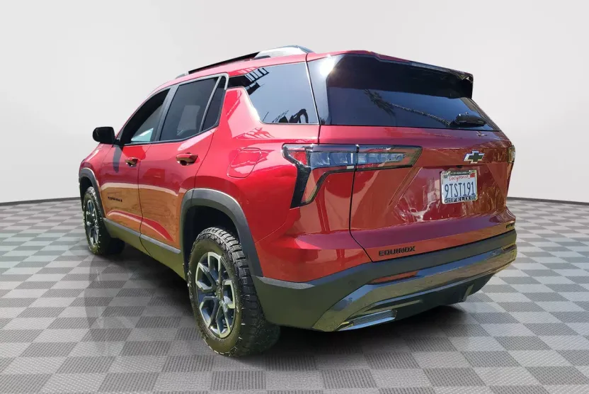 2025 Chevrolet Equinox ACTIV photo 1