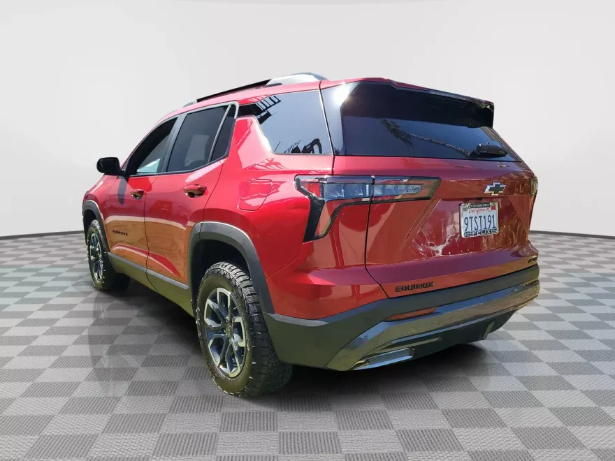 2025 Chevrolet Equinox ACTIV photo 1