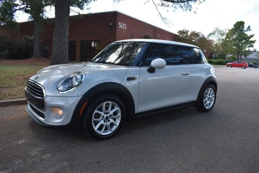 2019 Mini Cooper Hardtop photo 1